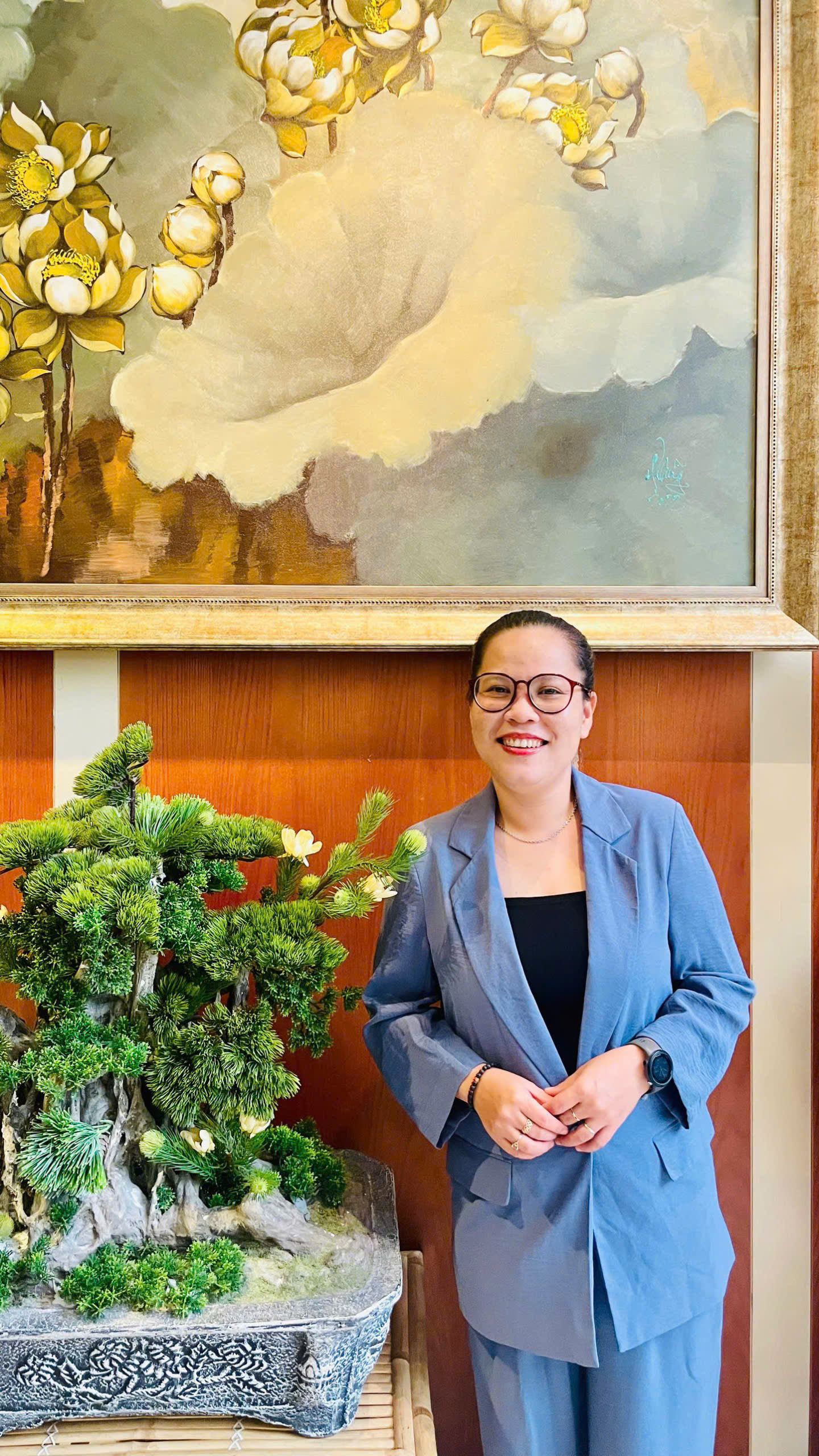 Ms Nguyen Thi Thuy